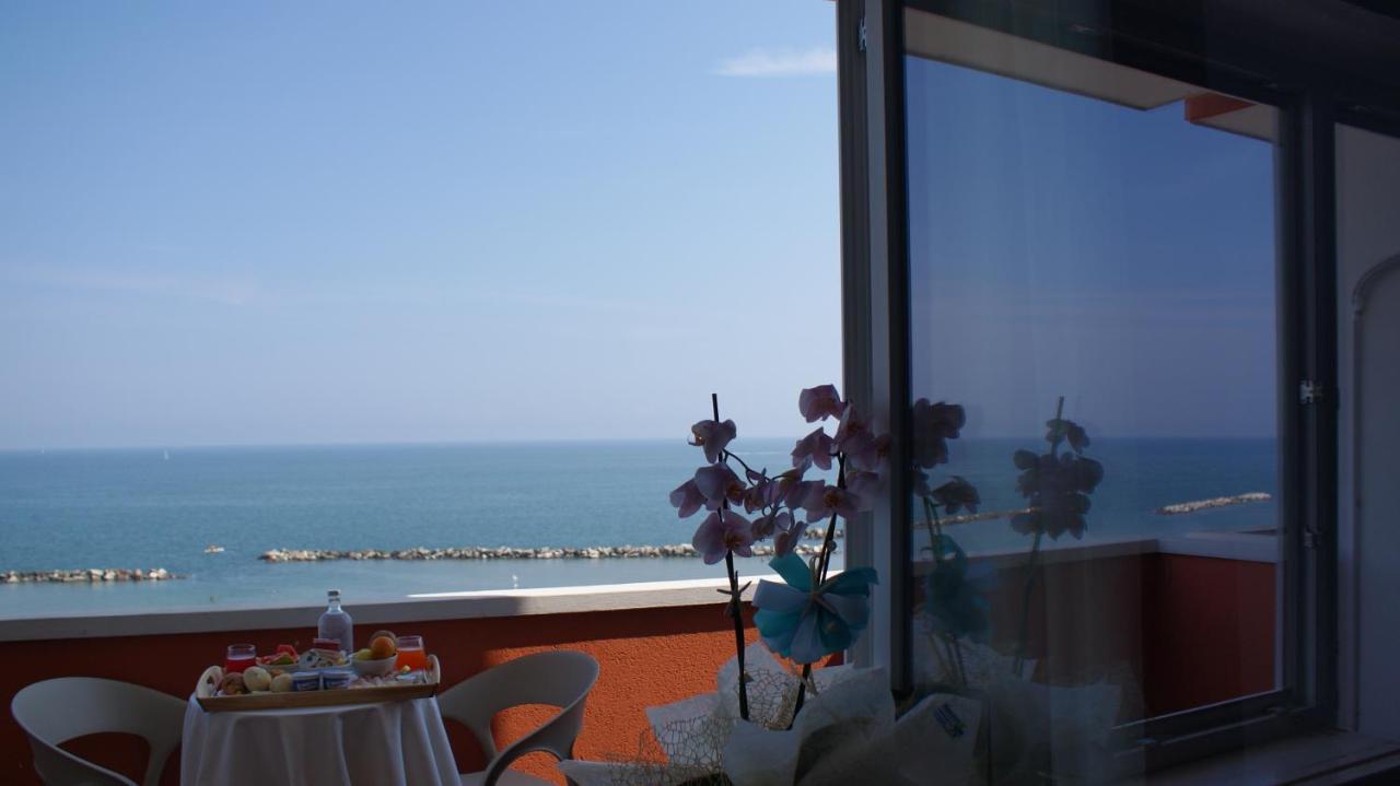 Hotel Palazzo Caveja Rimini Eksteriør bilde