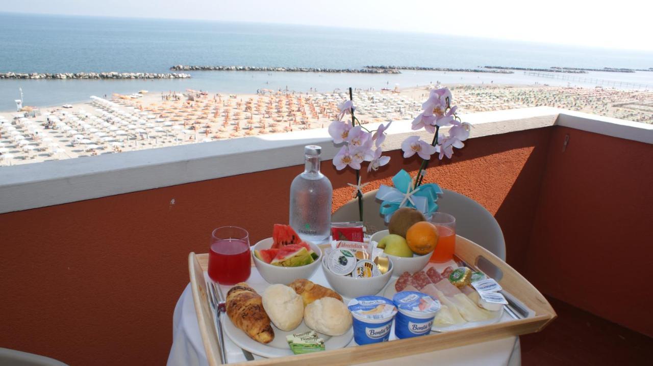 Hotel Palazzo Caveja Rimini Eksteriør bilde